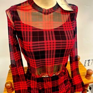 SALE! Juniors’ Lily Rose Black/Red Checkered Skirt/crop topSize Small NWT